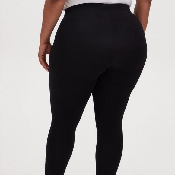 ❤NWT VINTAGE TORRID DESTRUCTED LEGGING - FISHNET MESH BACK SPLIT -  PLUS SIZE - Picture 2 of 10